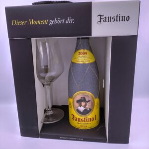Faustino Rioja mit Glas